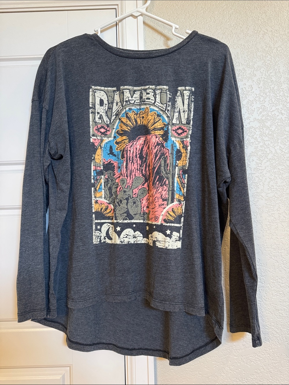 Rambin Graphic Long Sleeve Tee - Charcoal